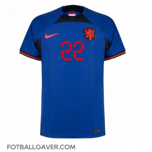 Nederland Denzel Dumfries #22 Fotballklær Bortedrakt VM 2022 Kortermet